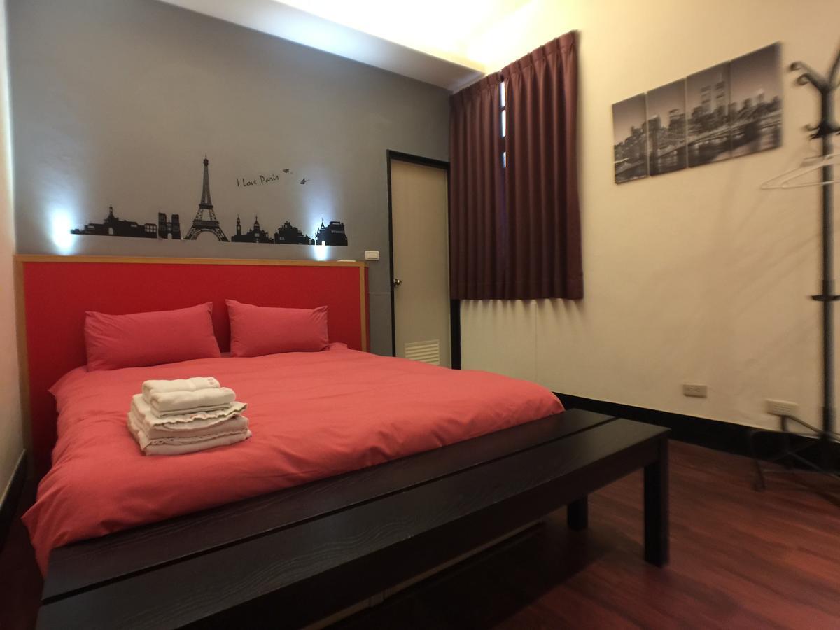 Funja Colorful Hotel Đài Trung Ngoại thất bức ảnh